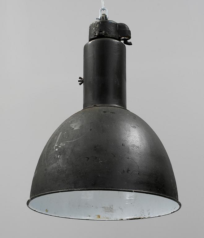 TAKLAMPA, industri, 1900-tal.