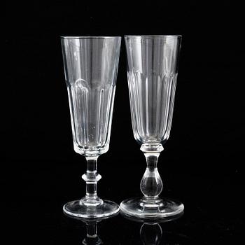 CHAMPAGNEGLAS, 6 st snarlika, 1800-tal.