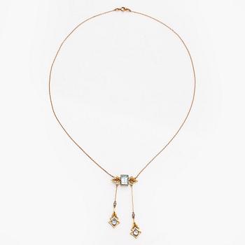 Kaulakoru, viistehiotut akvamariinit, 14K (56) kultaa, Venäjä.