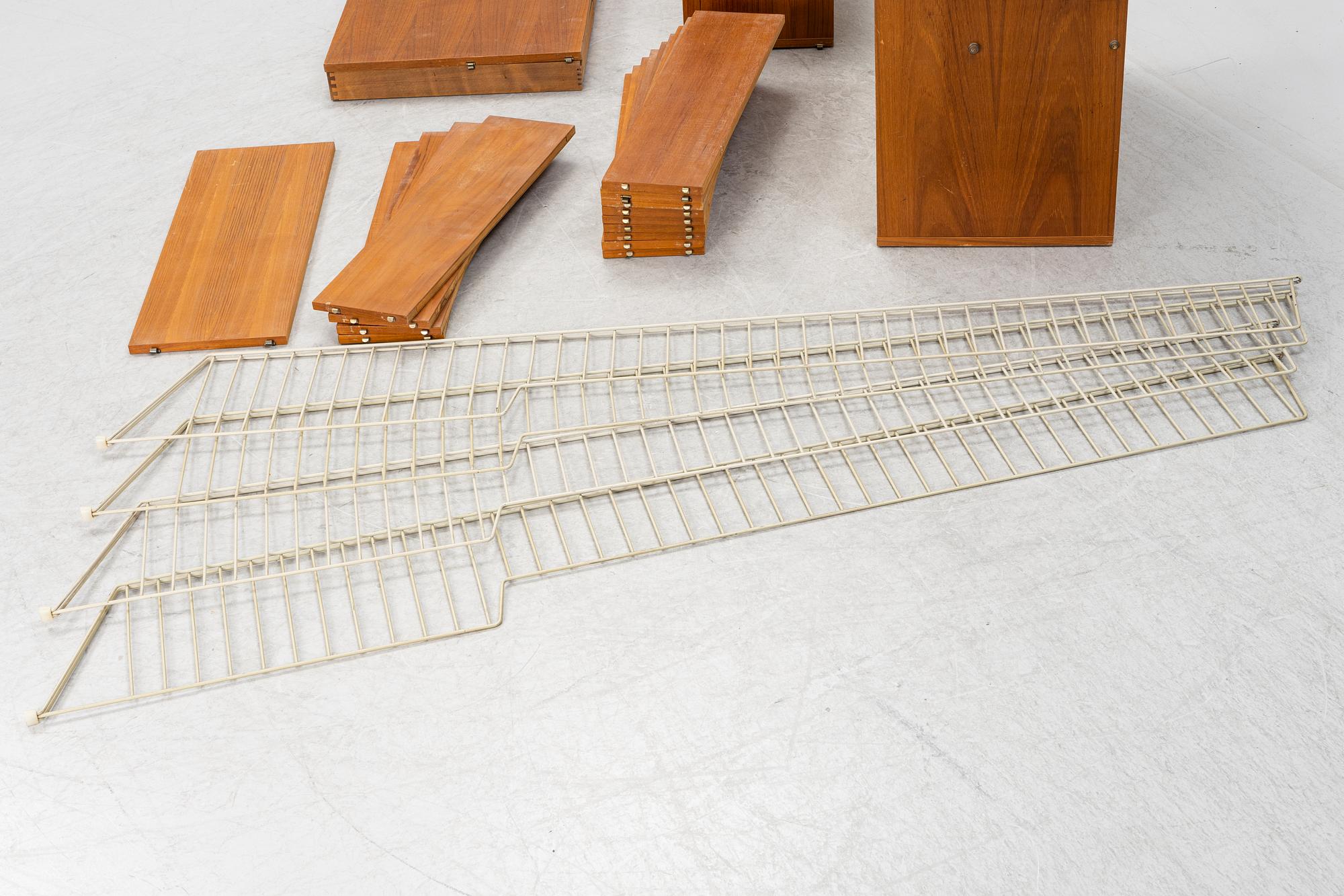 Nils Strinning, a shelf system, "String/BFB hyllan", String Design AB.