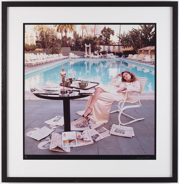 Terry O'Neill, 'Faye Dunaway, Hollywood, 1977'.
