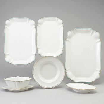 MATSERVIS, "Opak", Gustavsberg, 105 delar, flintgods, tillverkad 1895-1930.