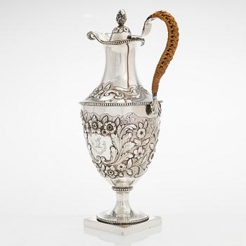 A sterling silver ewer, London 1776, maker's mark IC.