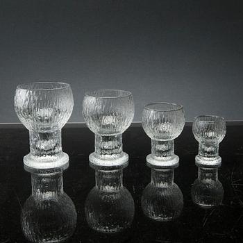 TIMO SARPANEVA, servis ca 38 dlr, "Kekkerit" för Iittala, 1970/80-tal.