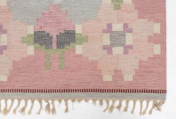 Ingegerd Silow, a flat weave carpet, signed IS, approx. 277 x 197 cm.