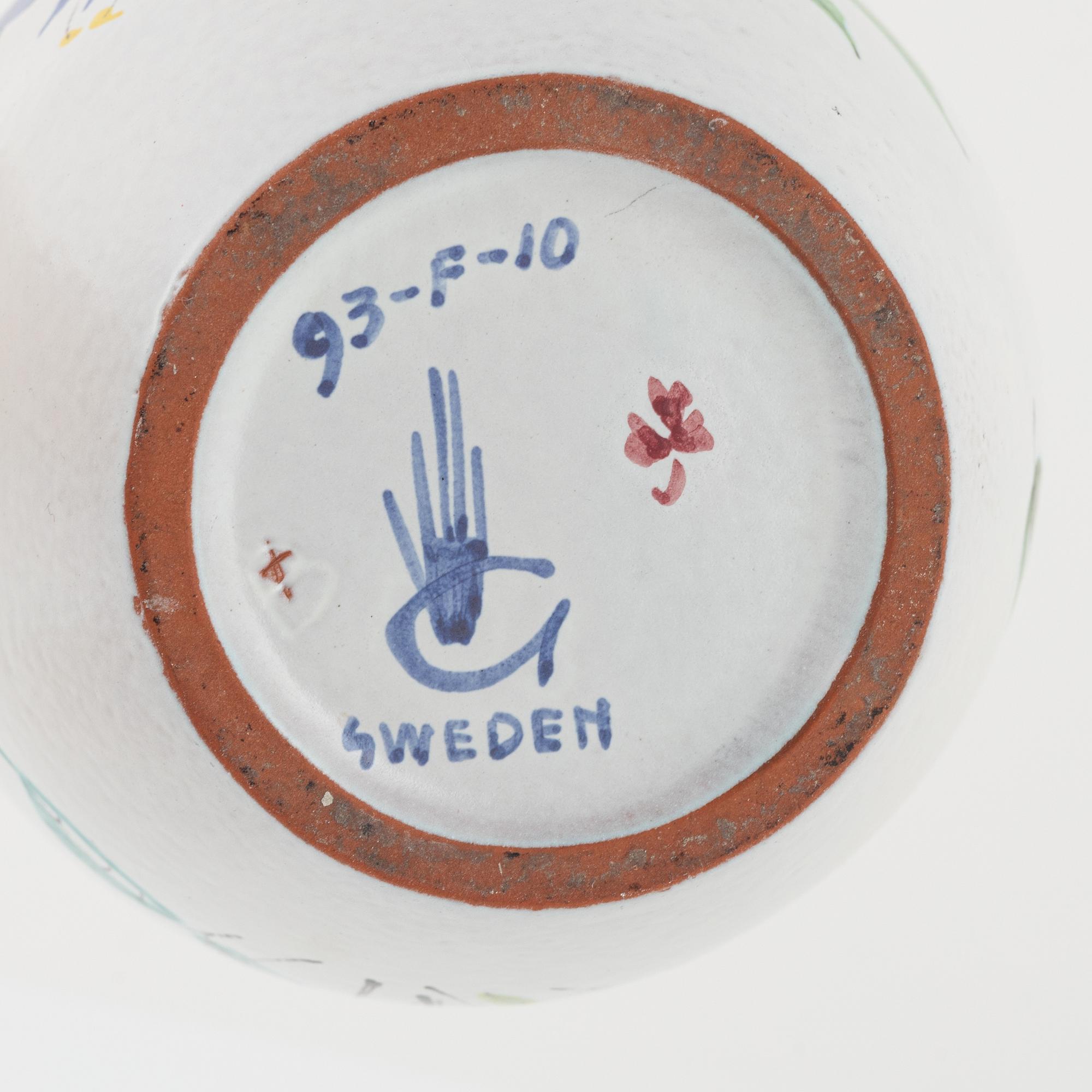Stig Lindberg, two pitchers and a dish, Gustavsbergs studio.