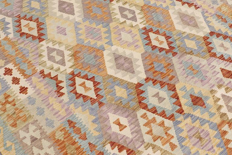 A carpet, Kilim, ca 290 x 203 cm.