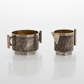 Pekka Turtiainen, A parcel-gilt silver creamer and sugar bowl, Helsinki 1971.