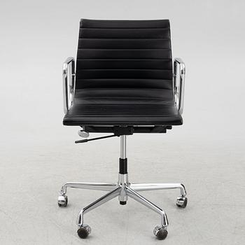 Charles & Ray Eames, office chair, "EA117" Vitra.