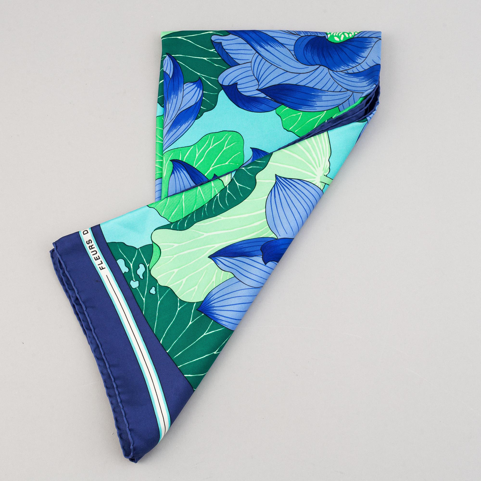 Hermès, Scarf, 'Fleurs De Lotus'.