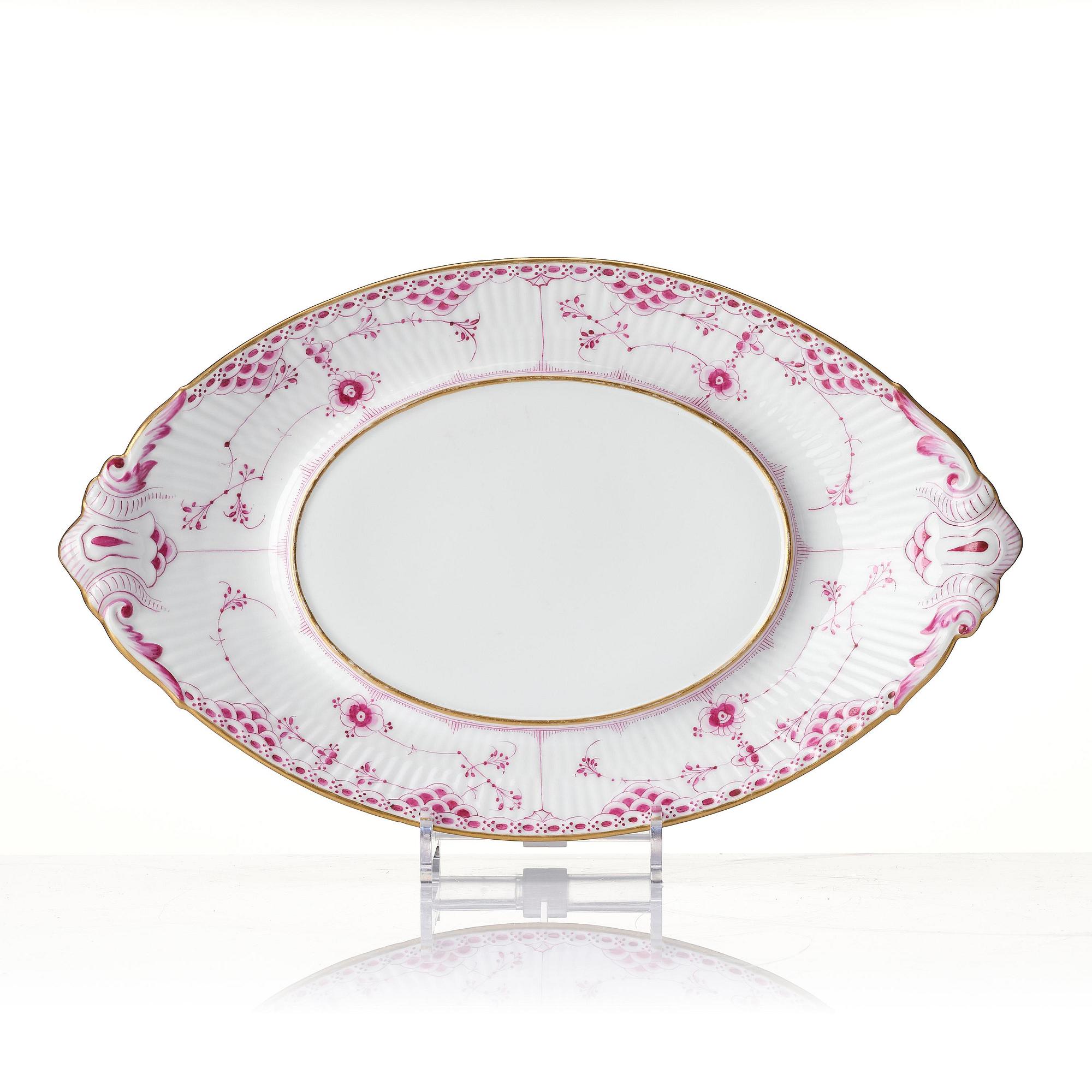 A Royal Copenhagen tureen with cover and stand, Denmark, 1894-1900.