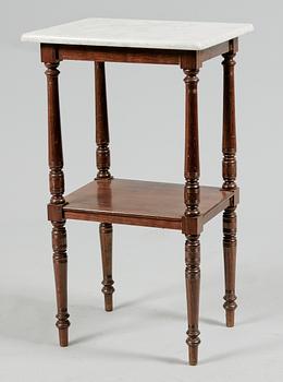 ÉTAGÈRE, sekelskiftet 1900.