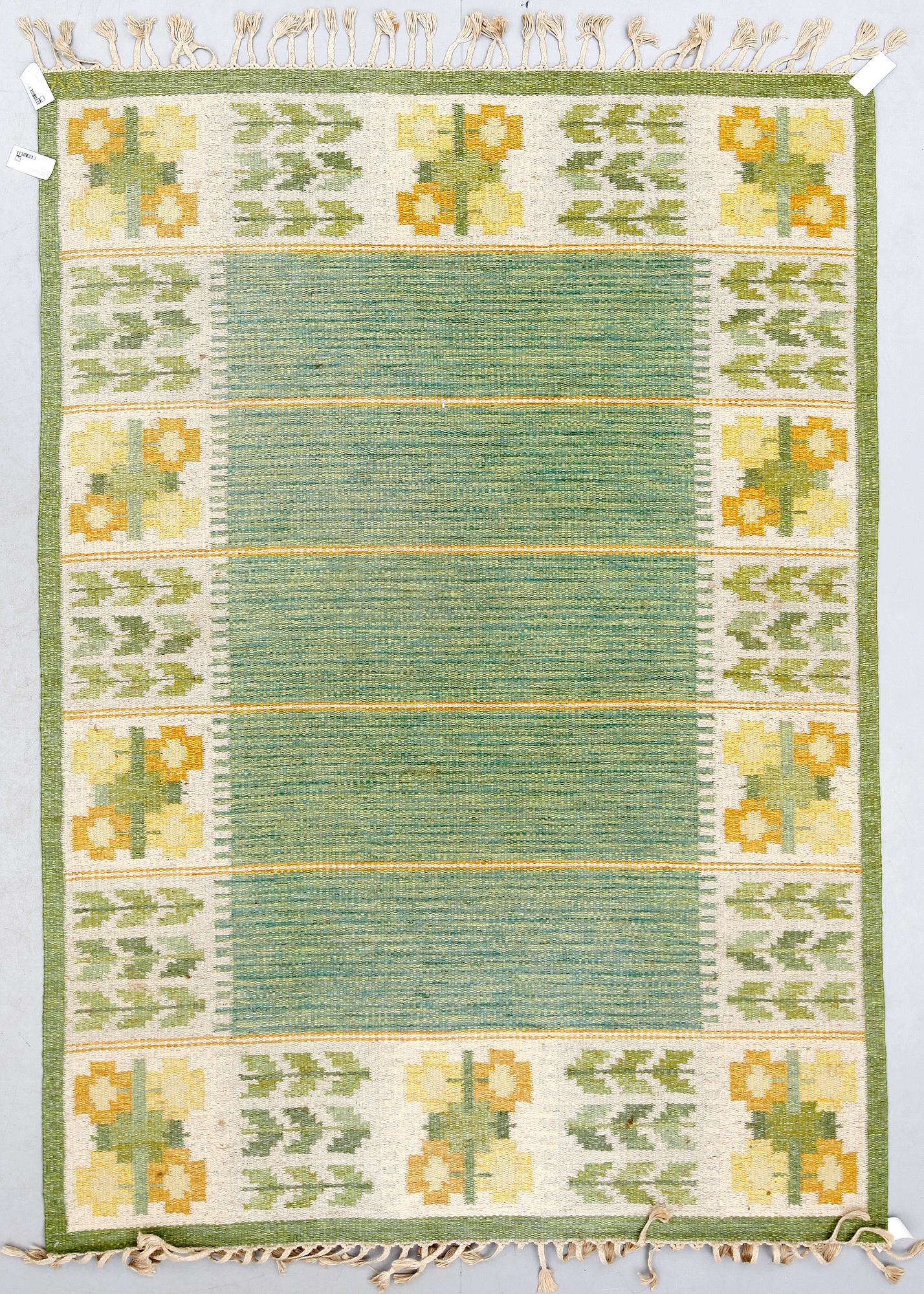 MATTA, rölakan, "Flora", Berit Woelfer. Etikettmärkt. Ca  235 x 167.