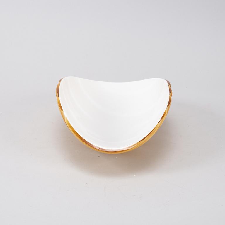 A glass bowl, Vivarni, Murano, Italy, 2208.