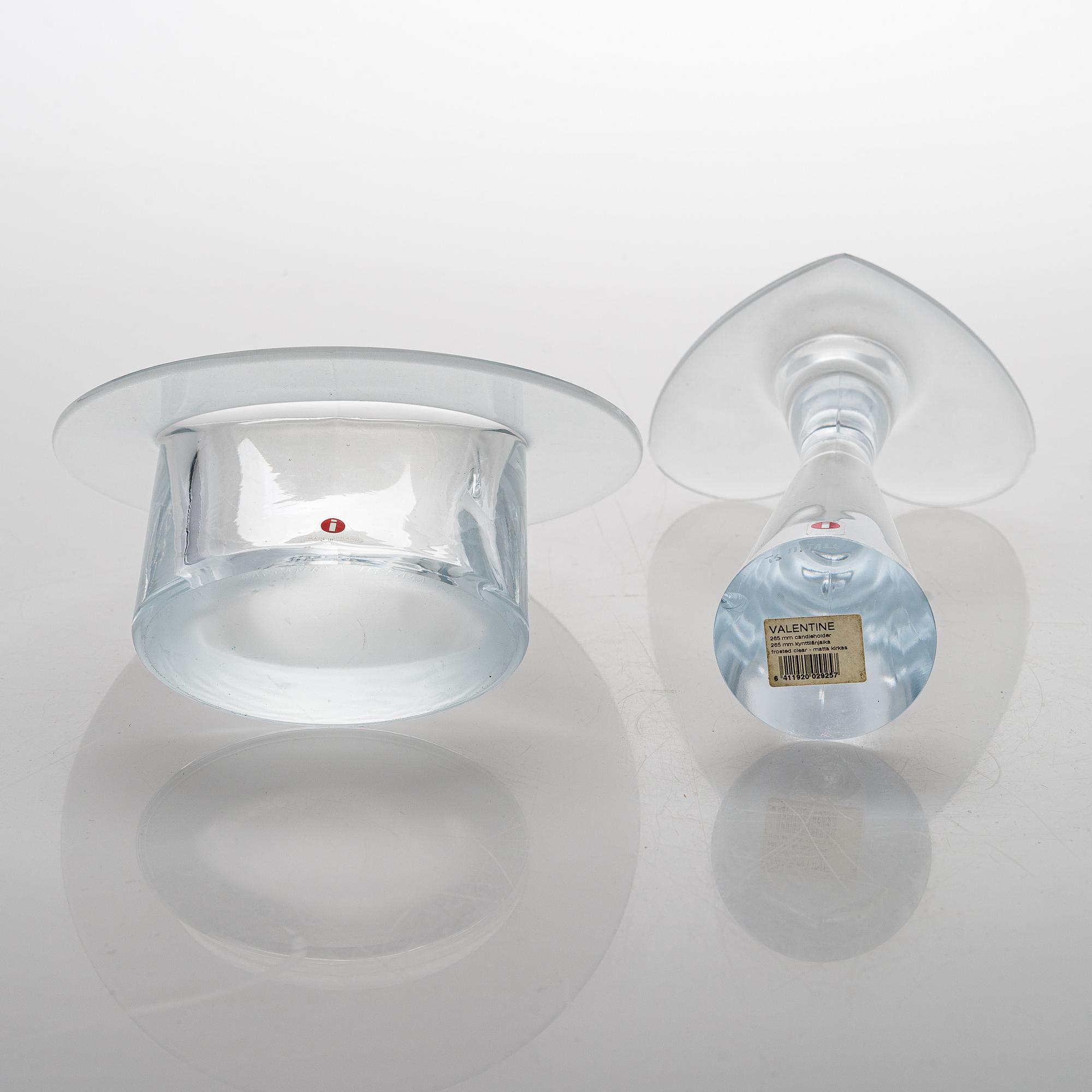Timo Sarpaneva, ljusstake "Valentine", ett par ljusstakar "Ascot", vas "Marcel", Iittala.