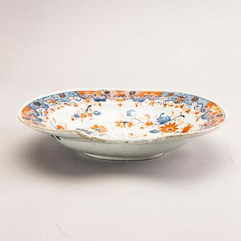 A Chinese 18th century porcelain plates.