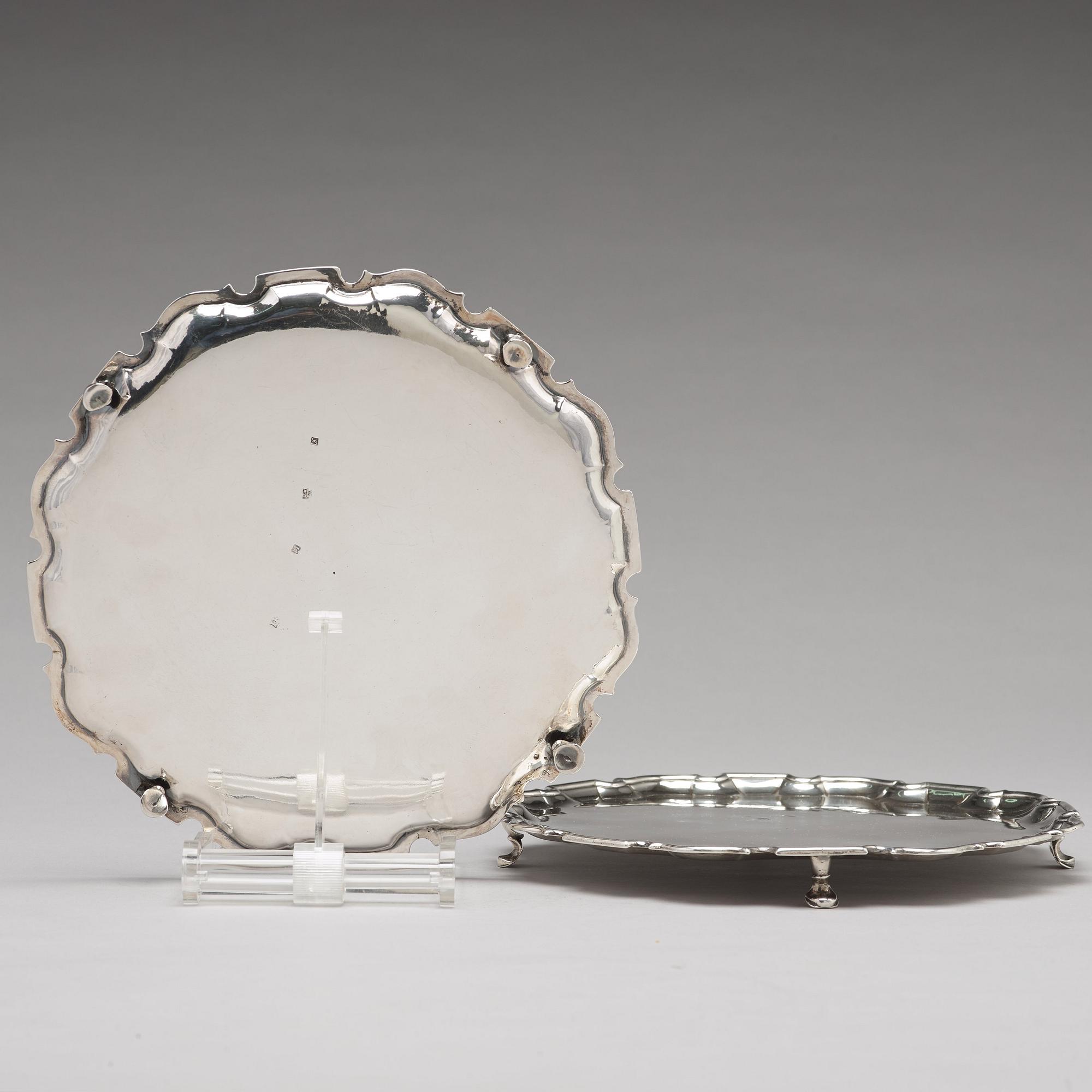 James Ker, salvers, ett par, silver, Edinburgh, 1739-1740.