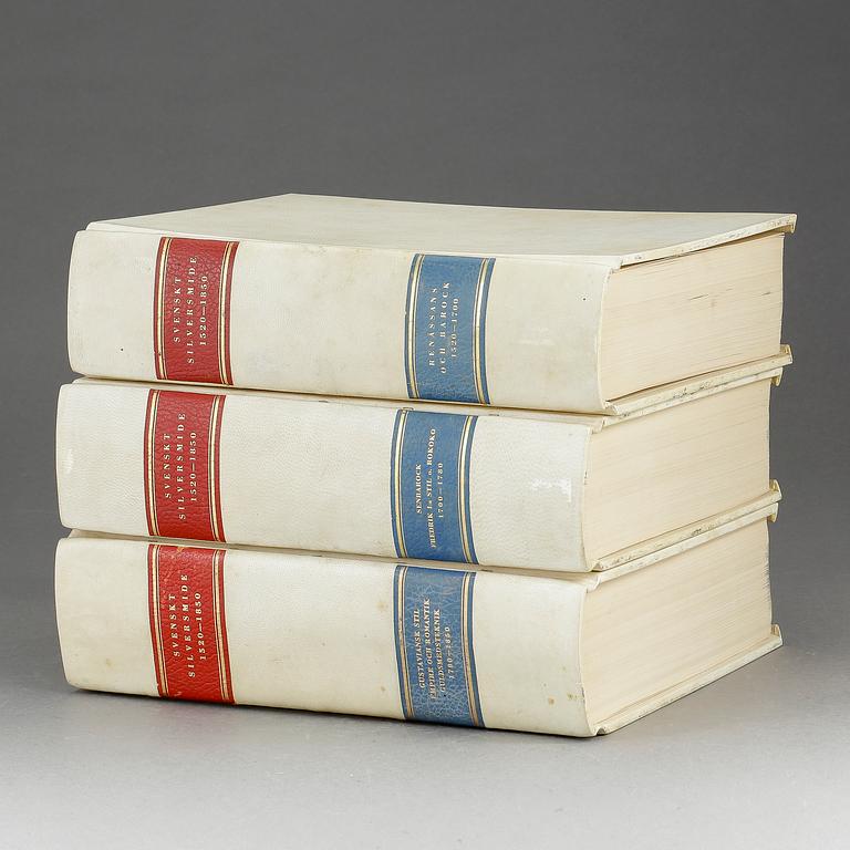 BOKVERK, 3 vol, BÖCKER: Svenskt Silversmide, C Hernmark samt Olle Källström, 1940-45.