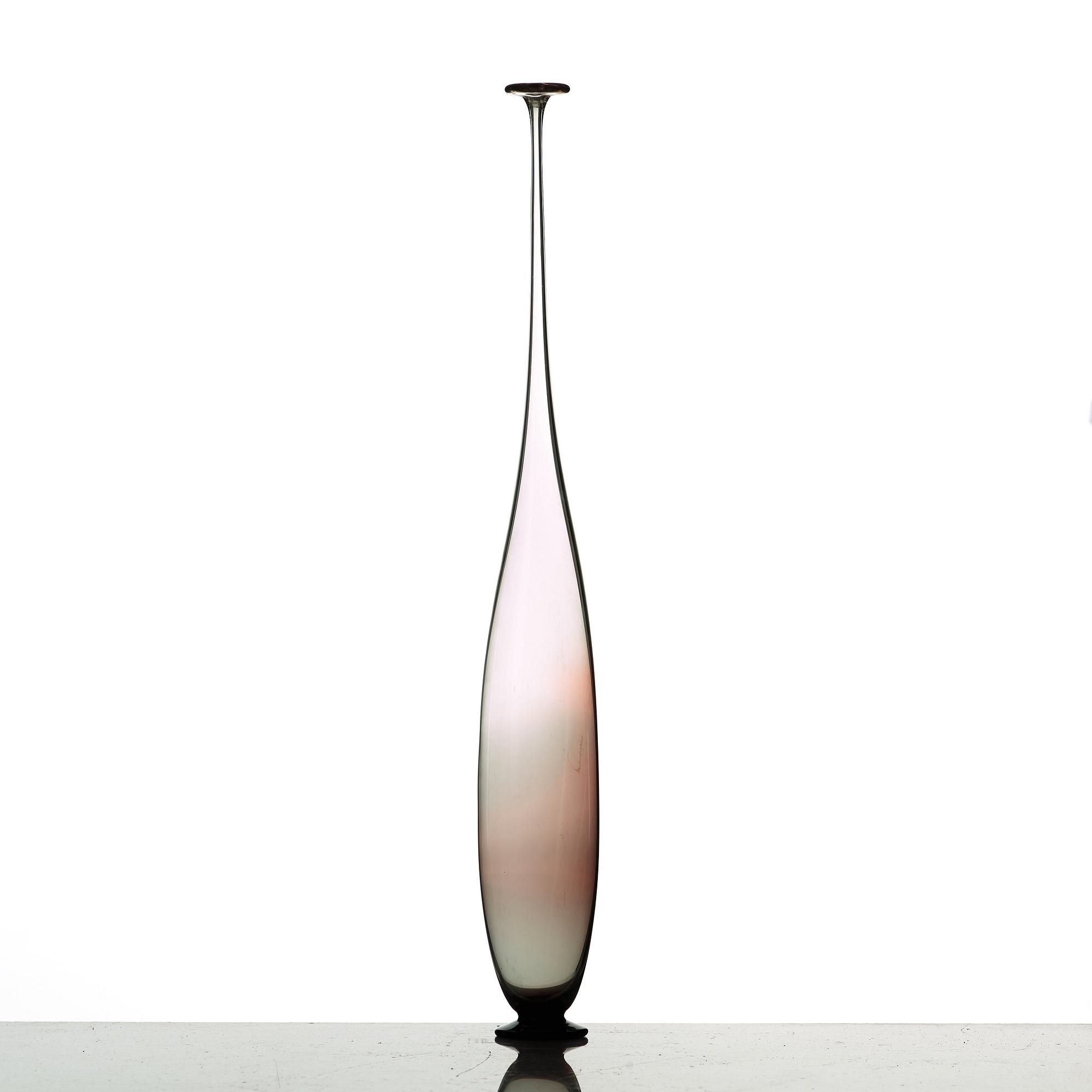 Nils Landberg, a vase, Orrefors 1960.