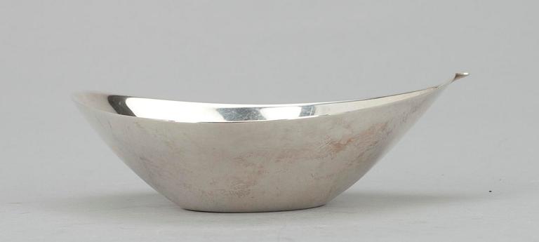 SKÅL, silver, Tapio Wirkkala, Hopeakeskus, Tavastehus 1962. Tot. vikt ca 96 g.