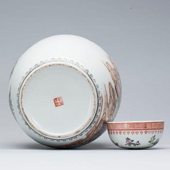 LOCKBOJAN, porslin, Kina, 1900-tal.