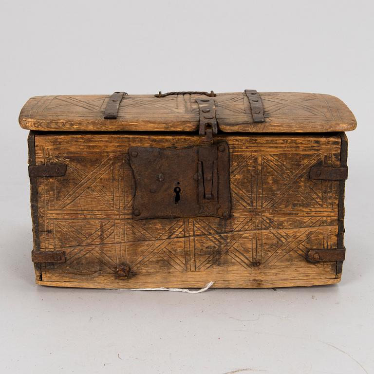 ARKKU 1500/1600-LUKU JA TUPAKKARASIA 1800-LUKU.