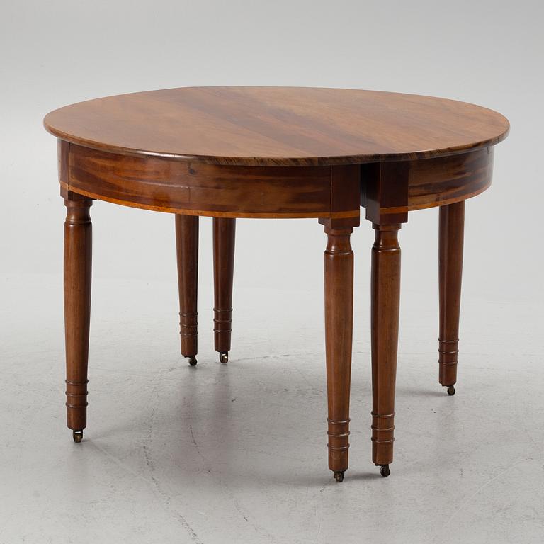 Dining table, 19th century.