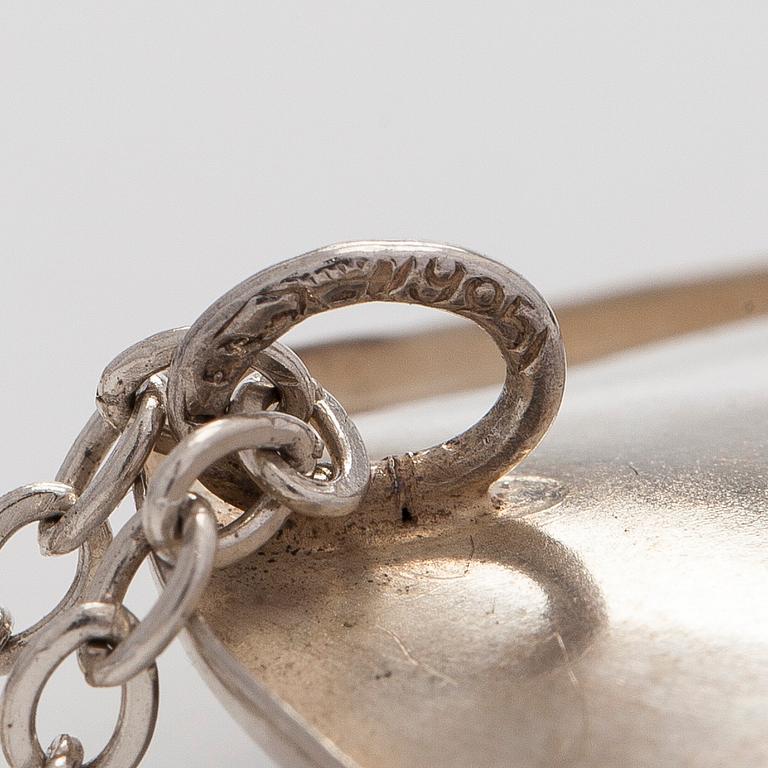 Liisa Vitali, pendant, "Gardenia", silver, Kultakeskus.