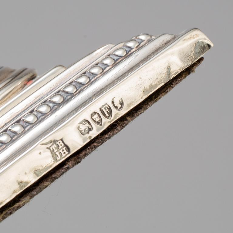 LJUSSTAKAR, ett par, silver, Thomas Bradbury III & John S Henderson, London, 1881, 504 gram.