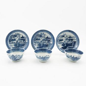 Cups with saucers, 3 pcs, porcelain, China, Qing dynasty, Qianlong (1736-95).