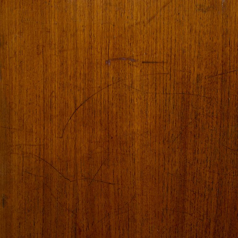 A second half of the 20th century table.