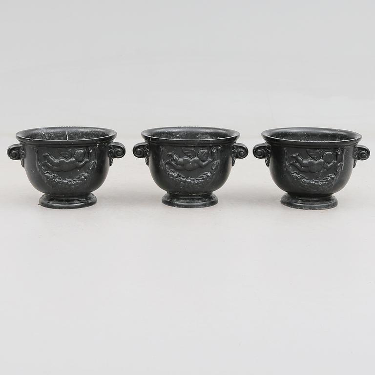 TRÄDGÅRDSURNOR, 3 st, aluminium, Byarums Bruk, modern tillverkning.