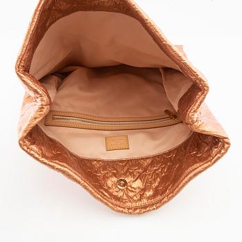 Louis Vuitton,.