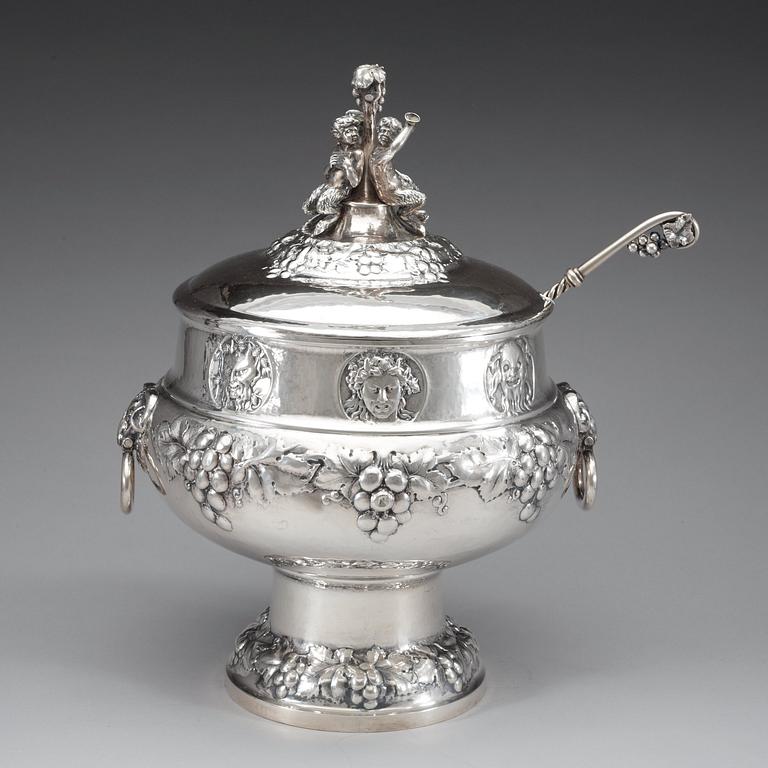 A Norwegian early 20th century parcel-gilt punsh-bowl, makers mark of M. Aase.