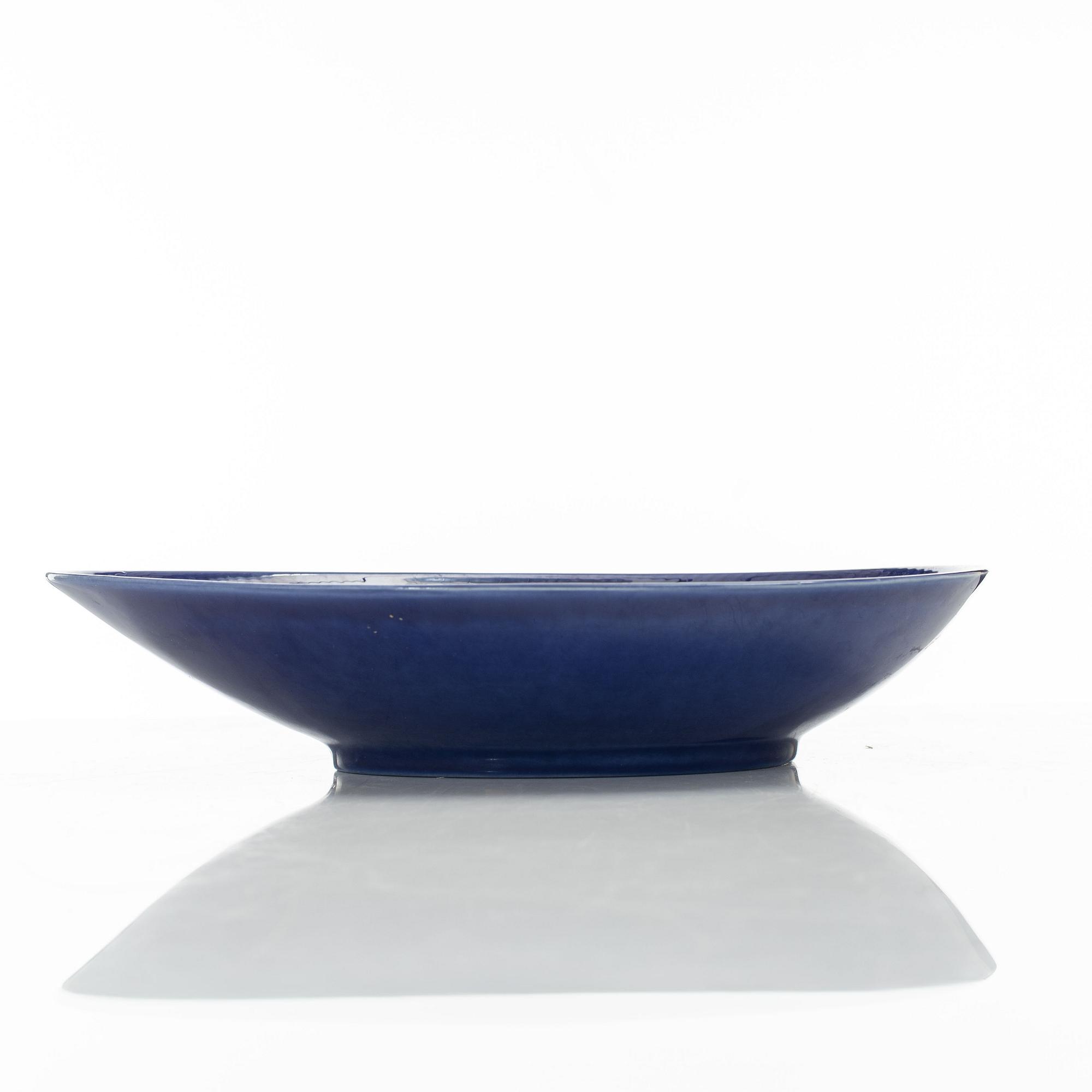 Hertha Bengtson, a set of nine 'Blå eld' service parts, Rörstrand.