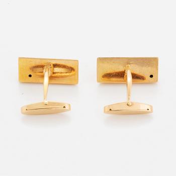 Cufflinks, 1 pair, 18K gold with 2 rectangular cut emeralds.