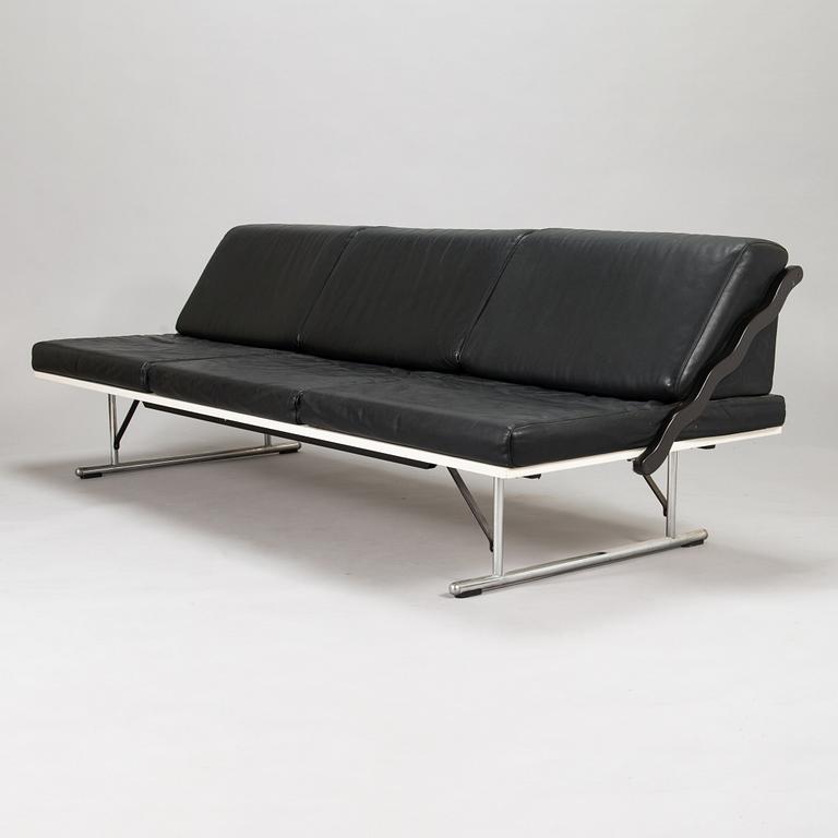 Yrjö Kukkapuro, a 1980's 'Experiment' sofa for Avarte.