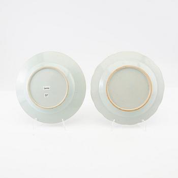 A set of two famille rose dinner plates, Qing dynasty, Qianlong (1736-95).