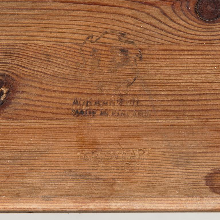 ILMARI TAPIOVAARA, RUOKAILURYHMÄ, "Pirkka", Laukaan Puu, suunniteltu 1957.
