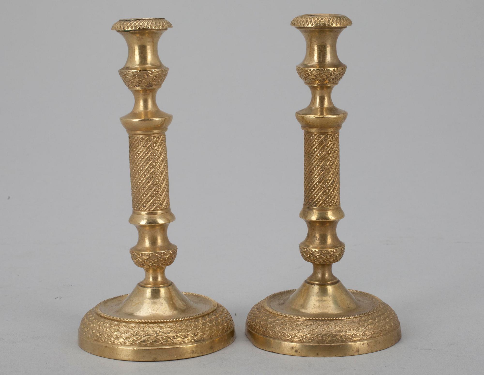 MINIATYRLJUSSTAKAR, "Tapersticks" ett par, mässing, 1800-tal.