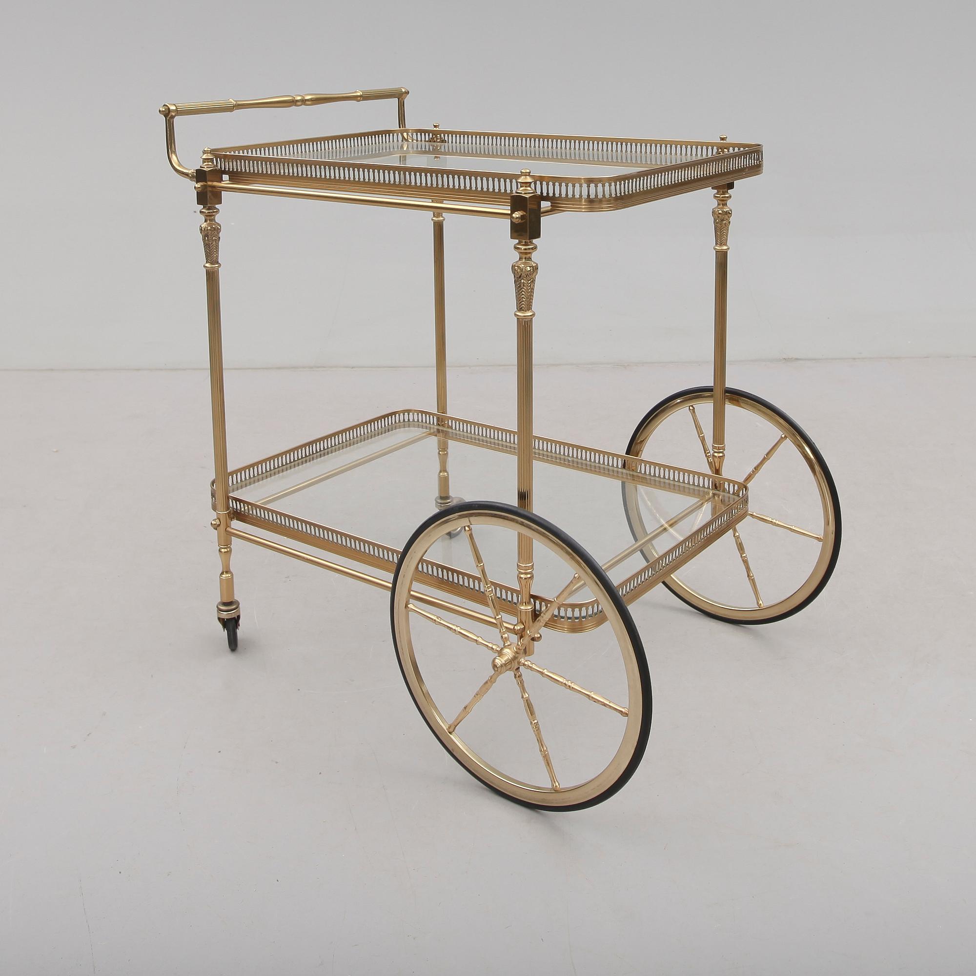 SERVERINGSVAGN, 1900-talets andra hälft.