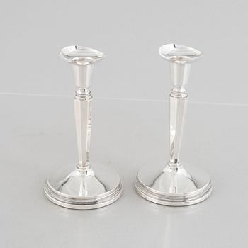 Eric Löfman, ljusstakar, ett par, silver, MGAB, Uppsala, 1974.