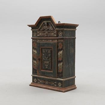 Hängskåp sk  Änglaskåp, daterat 1810.