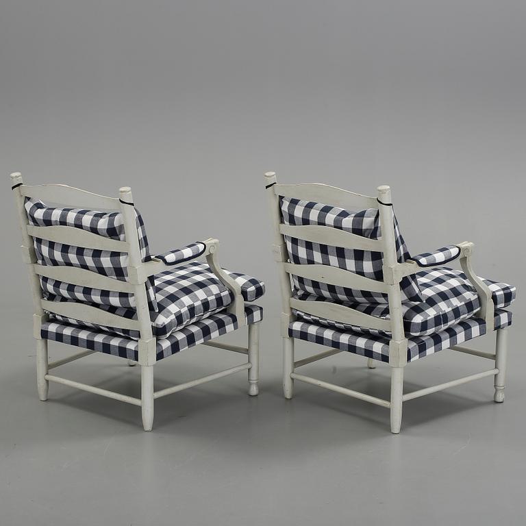 FÅTÖLJER, ett par, sk Gripsholmsmodell, 1900-tal.