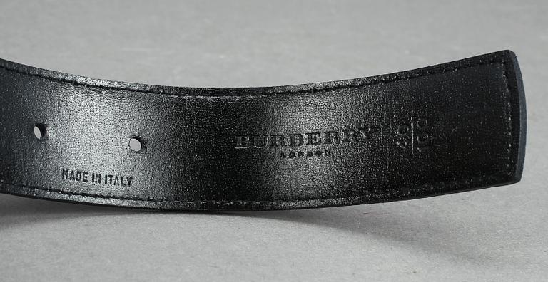 SKÄRP, Burberry.