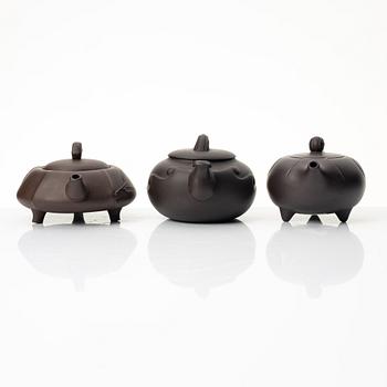 A group of four Chinese brown yixing teapots, 1980/90s.