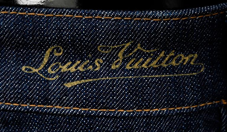 JEANS, Louis Vuitton.