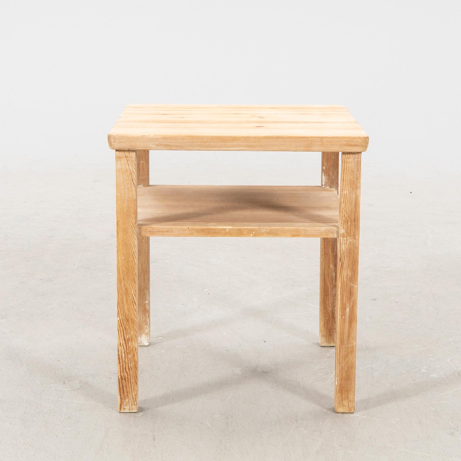 Axel Einar Hjorth, sidobord "Wärmdö" NK (Nordiska Kompaniet) 1930-tal.