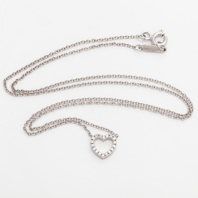 Tiffany & Co, halsband, "Metro Heart", 18K vitguld och diamanter.