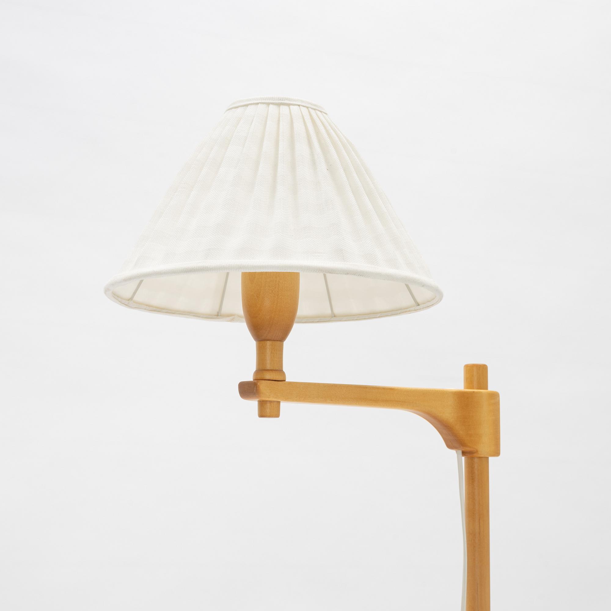 Carl Malmsten, golvlampa, "Staken".